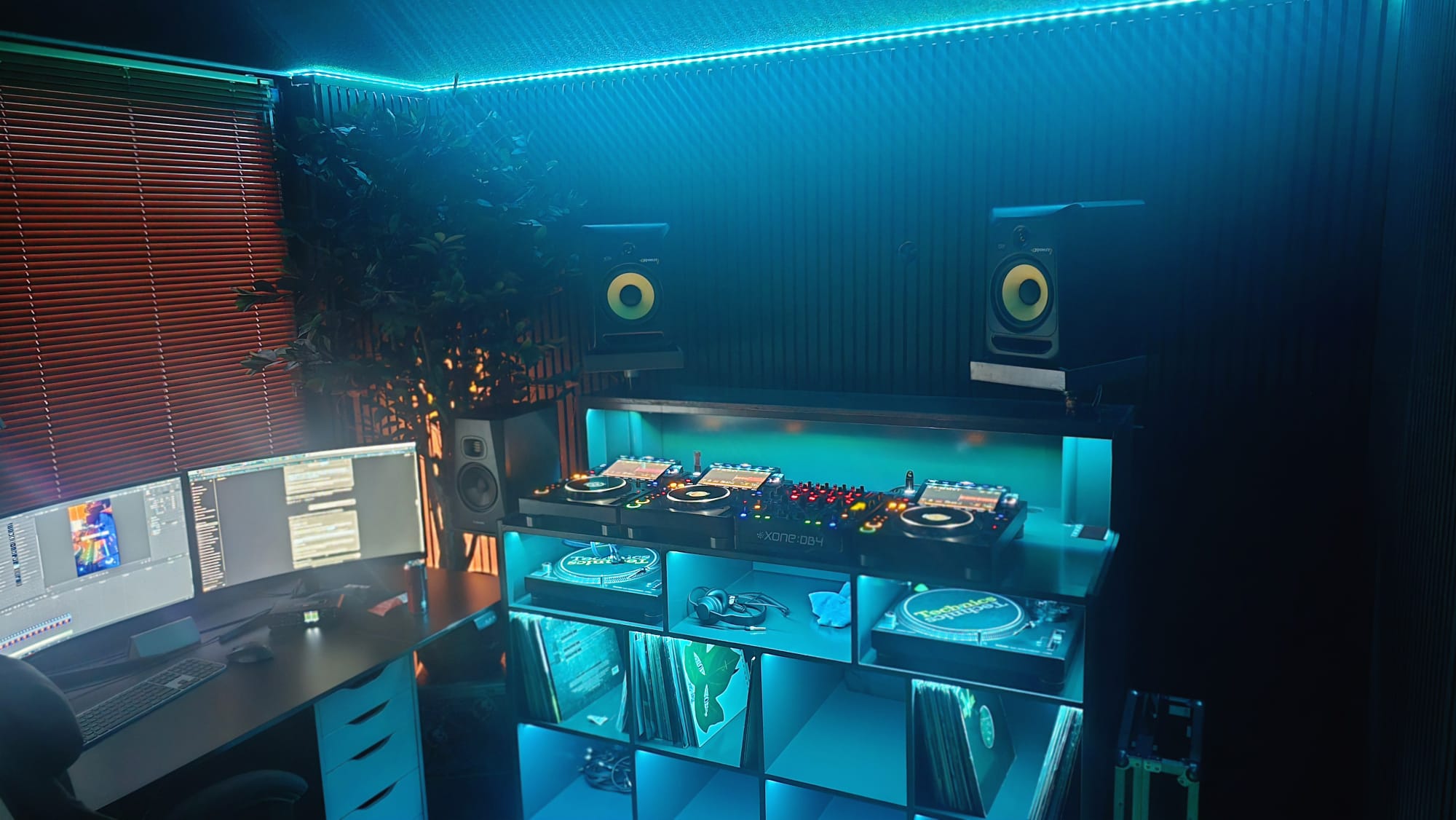 Patch Park in the studio - mixing desk